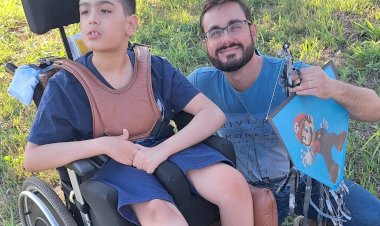 Superando complicações da dengue, jornalista Fábio Rosa deixa a UTI após 66 dias e se recupera na enfermaria
