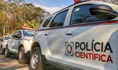 Tristeza na região! Mulher é encontrada morta com filha de 3 anos abraçada ao corpo em decomposição