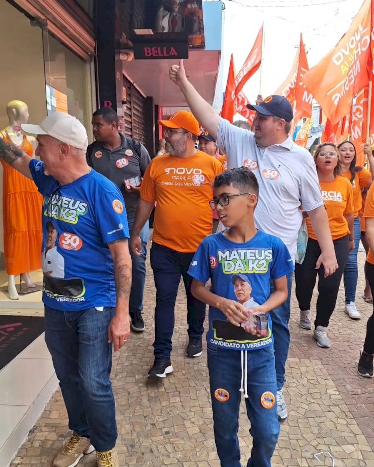 FENÔMENO LARANJA! Caminhada da Mudança traz a cor do otimismo para o centro de Marília
