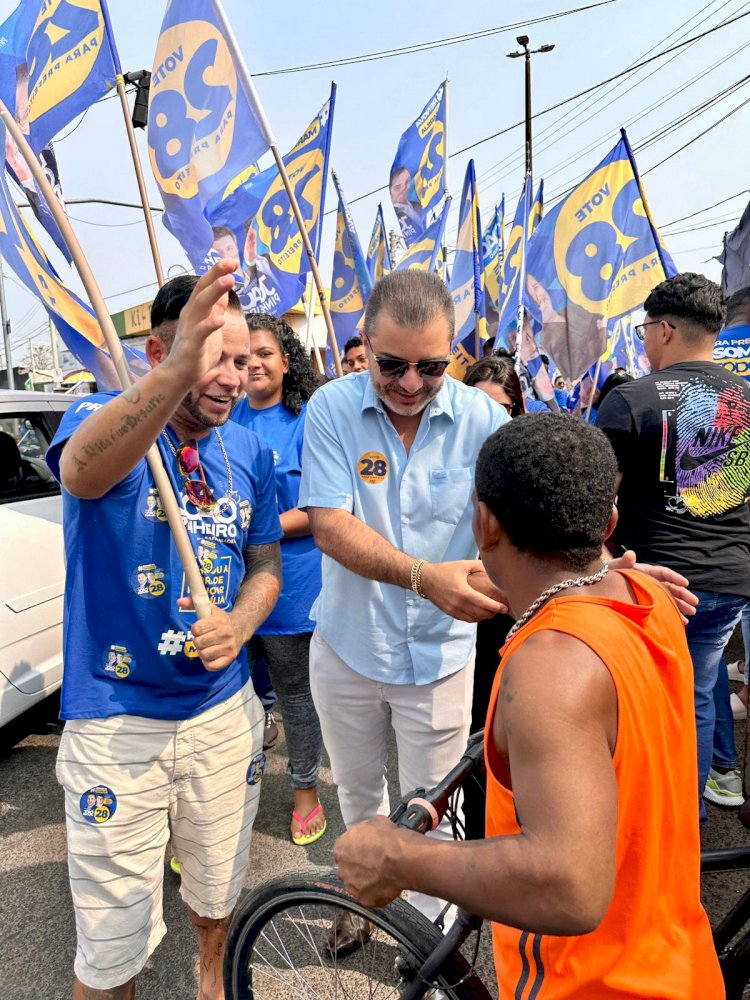 João Pinheiro reforça apoio ao comércio local em visita à Feira do Rolo, na zona sul de Marília