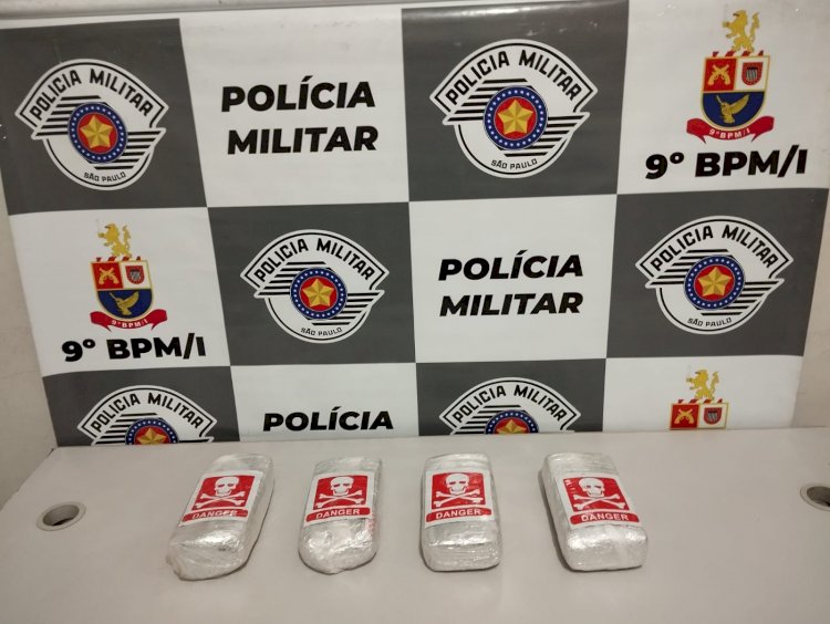 PM apreende adolescente com tijolos de maconha na rodoviária de Marília